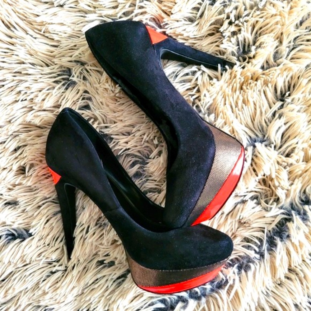 JS by Jessica Suede Platform Heels